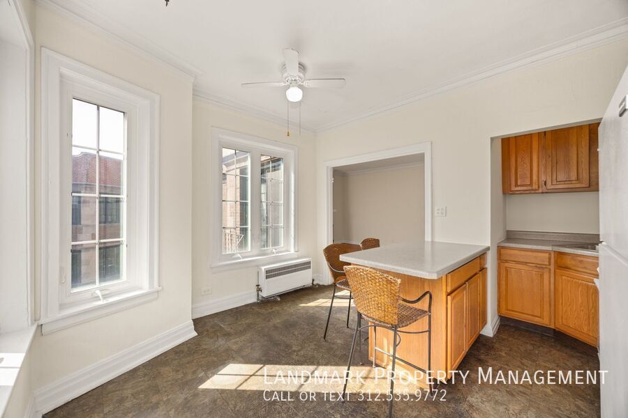 5464 S Cornell Ave Unit 3H property image