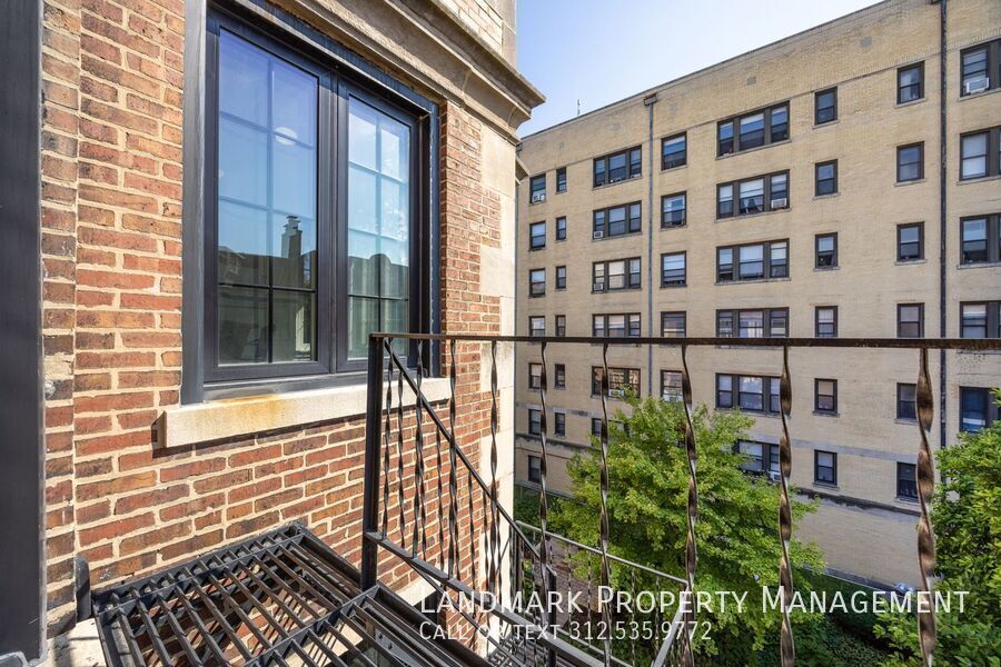 5464 S Cornell Ave Unit 3H property image