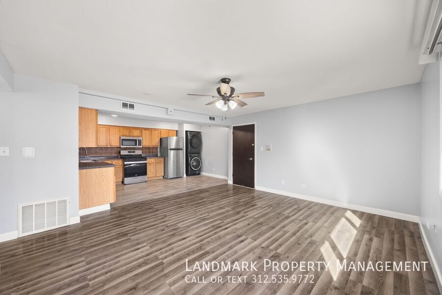 10440 Natoma Ave Unit 6 property image