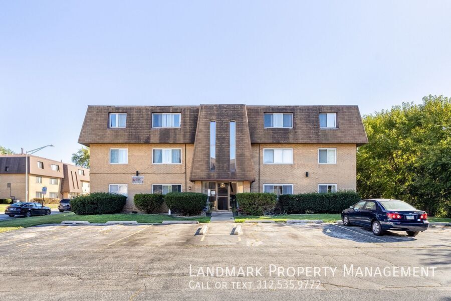 10440 Natoma Ave Unit 6 property image