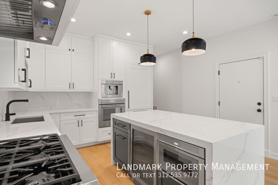 2658 N Bosworth Ave Unit 2 property image