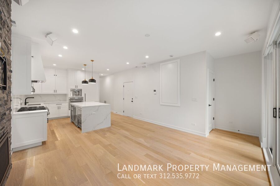 2658 N Bosworth Ave Unit 2 property image