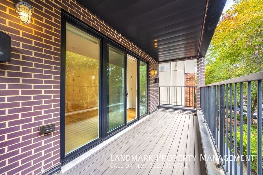 2658 N Bosworth Ave Unit 2 property image