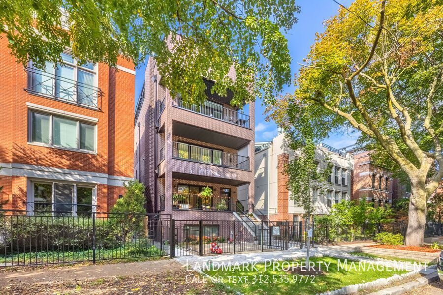 2658 N Bosworth Ave Unit 2 property image