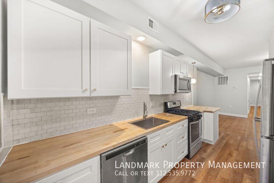 4725 S Forrestville Ave Unit 3 property image