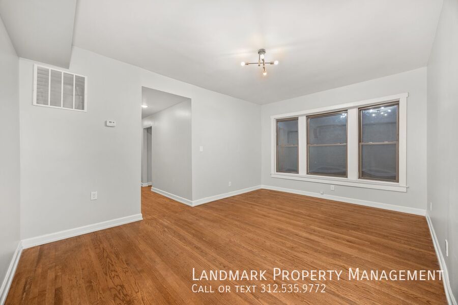 4725 S Forrestville Ave Unit 3 property image