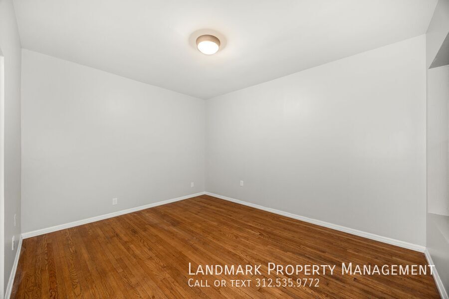 4725 S Forrestville Ave Unit 3 property image