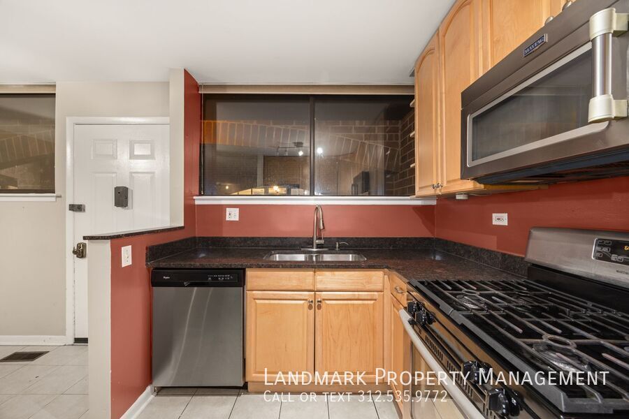 824 S May St Unit B property image