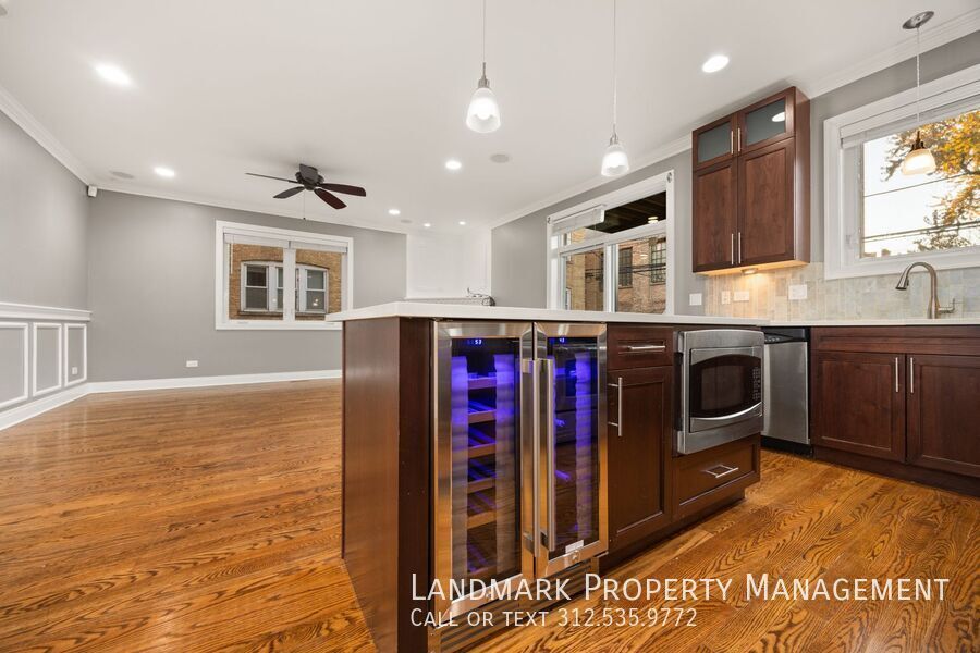 4208 N Albany Ave Unit 1R property image