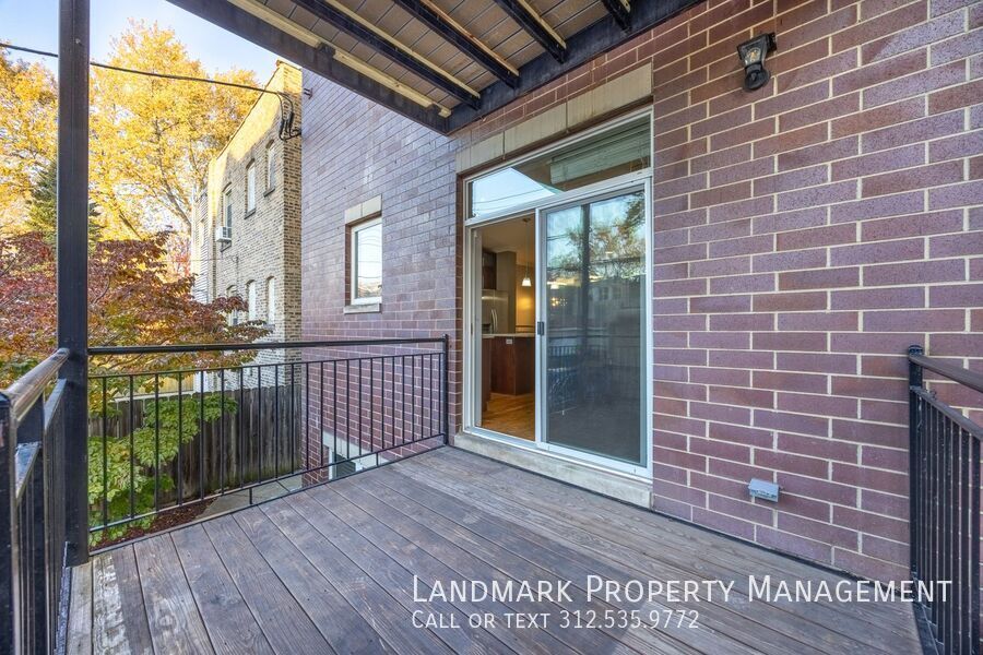 4208 N Albany Ave Unit 1R property image