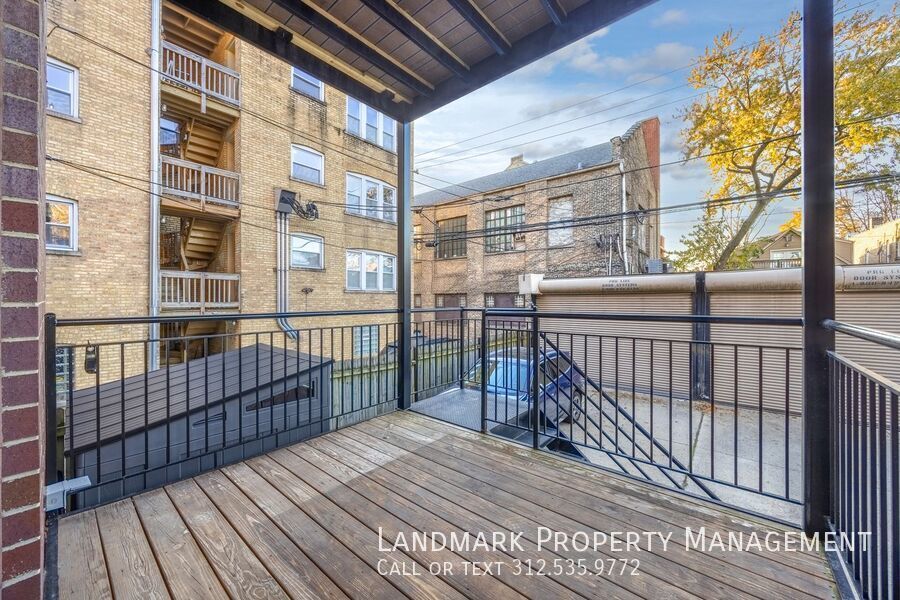 4208 N Albany Ave Unit 1R property image