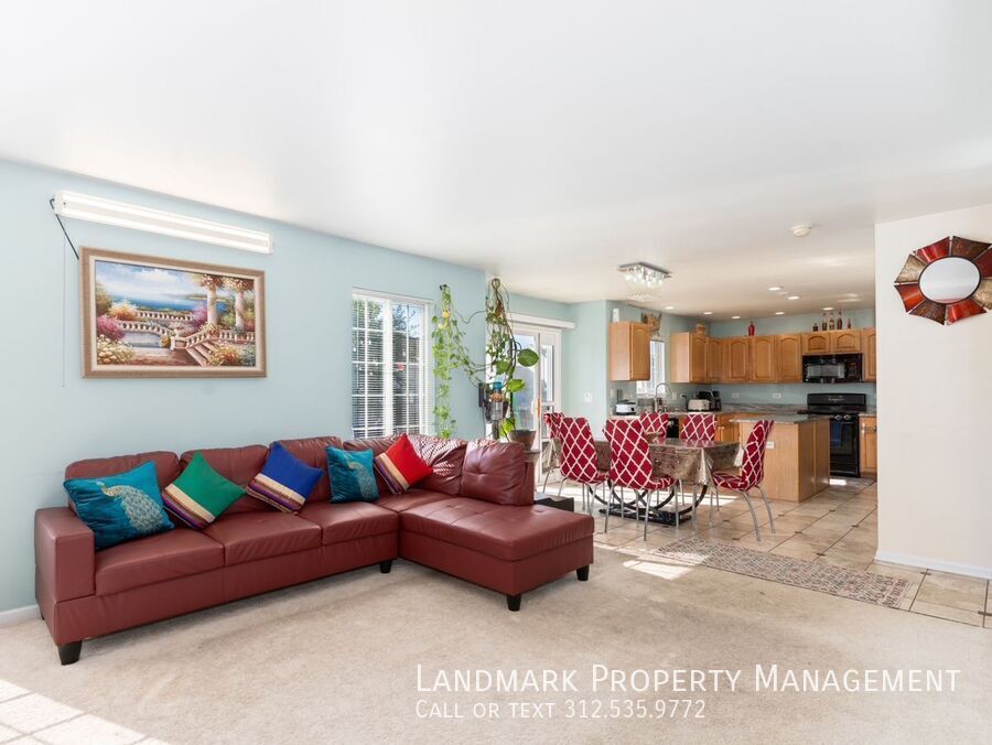 20857 W Brentwood Ct property image