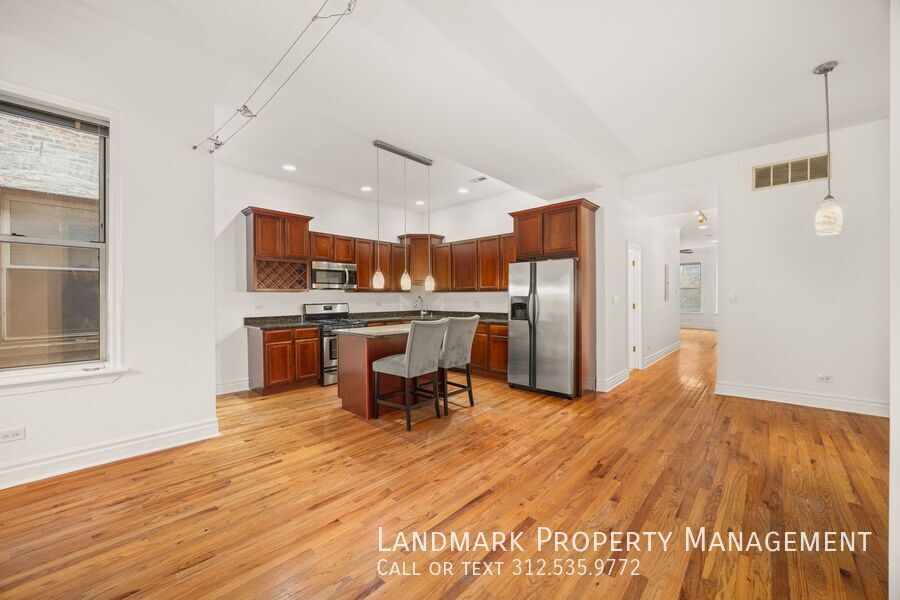 4856 S. Prairie Ave Unit 2 property image