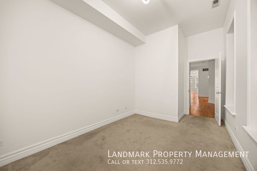 4856 S. Prairie Ave Unit 2 property image