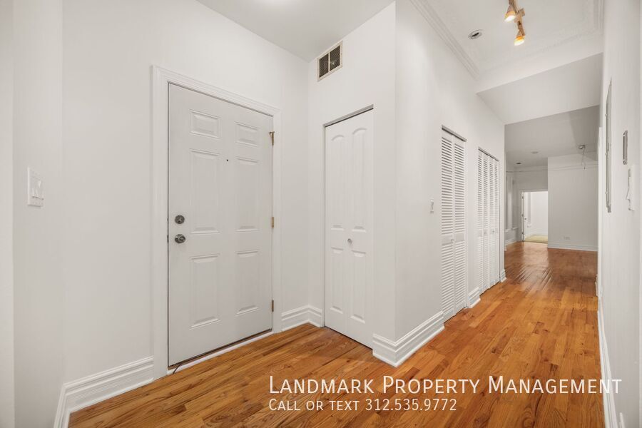 4856 S. Prairie Ave Unit 2 property image