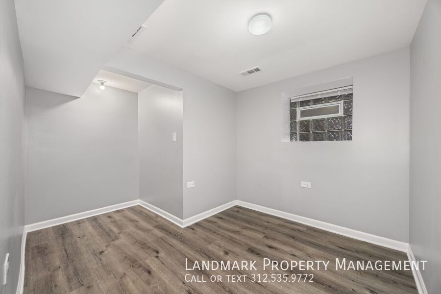 3817 N Sawyer Ave Garden Unit property image