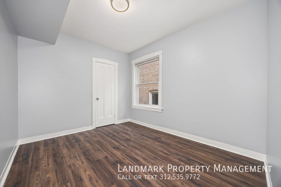 3817 N Sawyer Ave Unit 2 property image