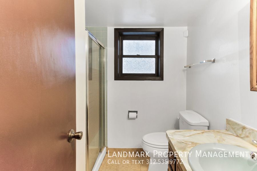 18819 Oakwood Court property image