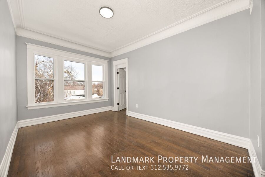 1843 W 54th St Unit 3E property image