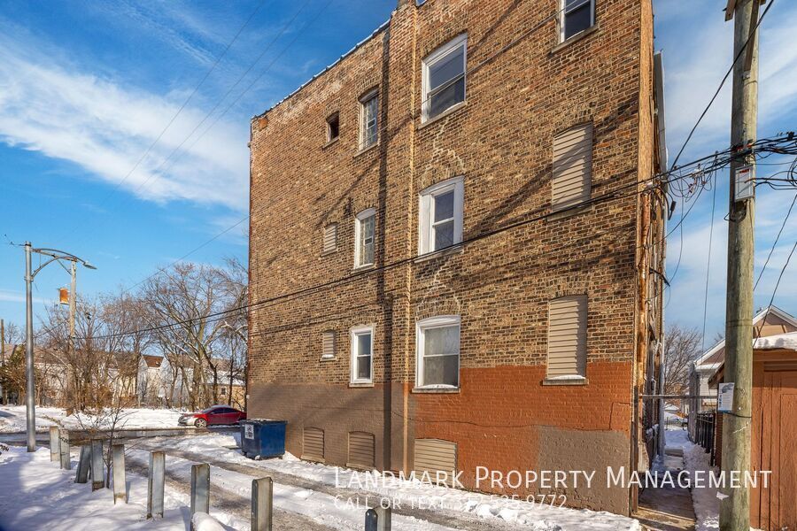 1843 W 54th St Unit 3E property image