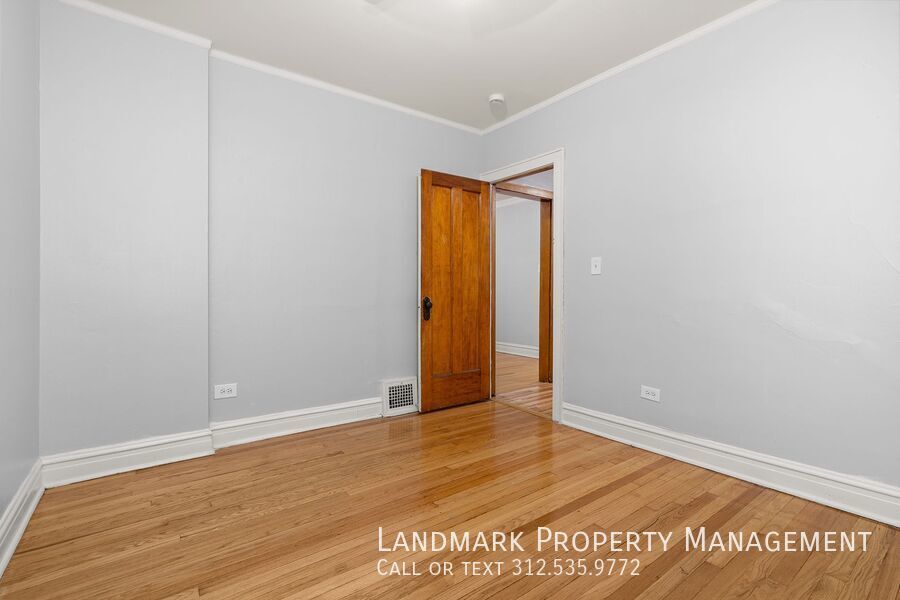 4144 N Mozart St Unit 1W property image