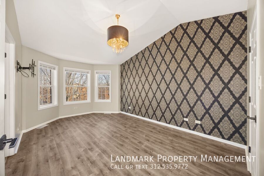 6431 W 64th Pl property image