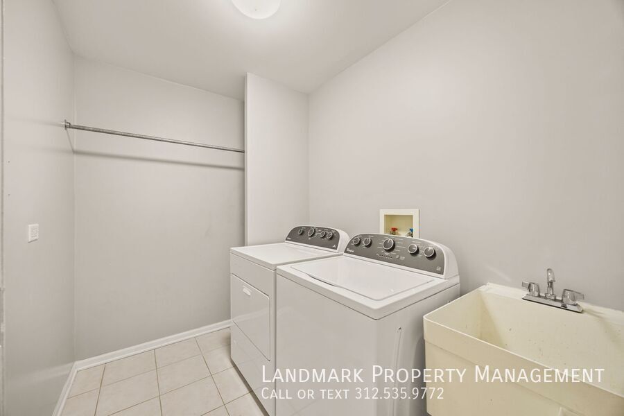 6431 W 64th Pl property image