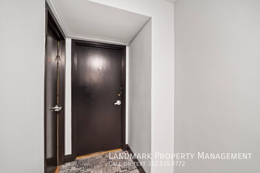 3950 N Lake Shore Dr Unit 400 property image