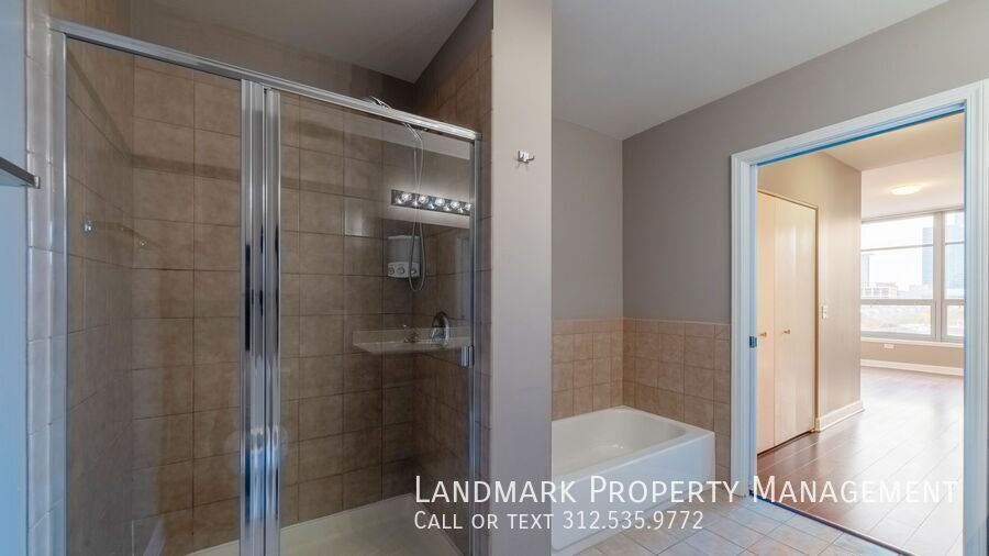 1600 S Prairie Ave Unit 808 property image