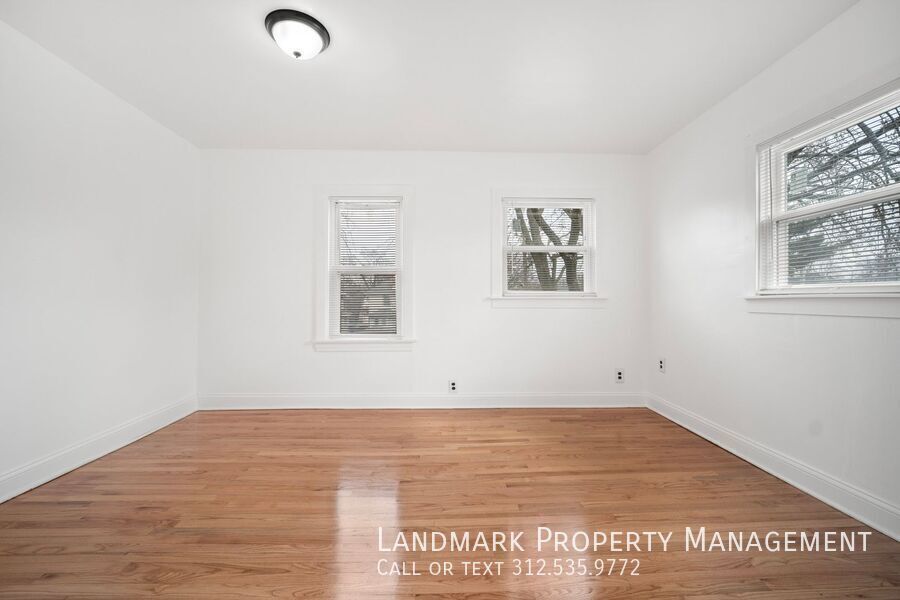 806 S Taylor Ave property image