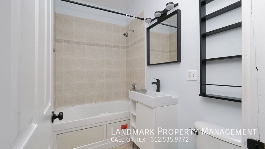 4748 N Washtenaw Unit 2 property image