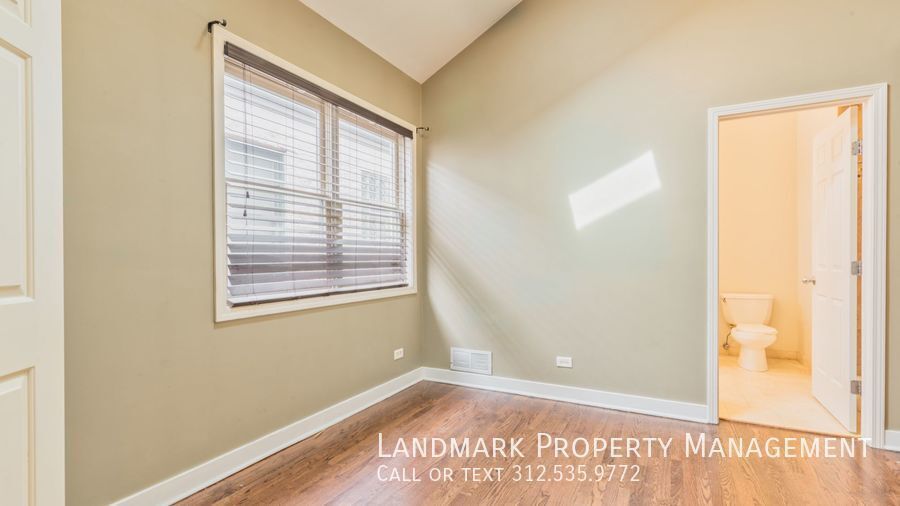 2329 W Harrison St Unit 4 property image