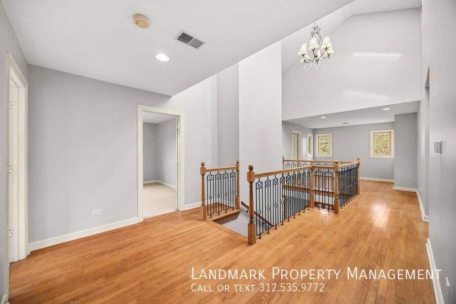 12313 S 71st Ct property image