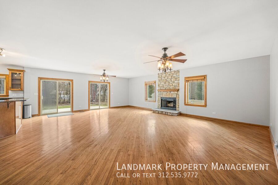 12313 S 71st Ct property image