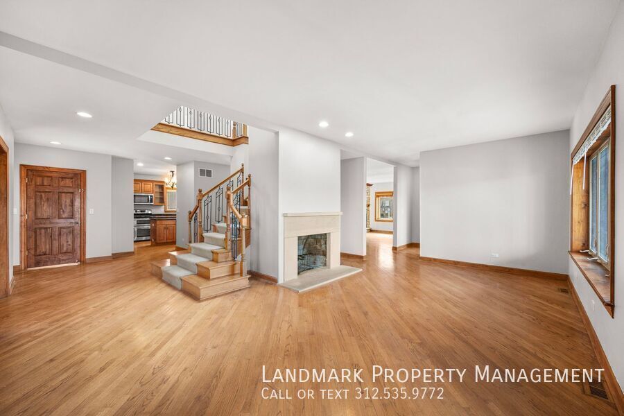 12313 S 71st Ct property image