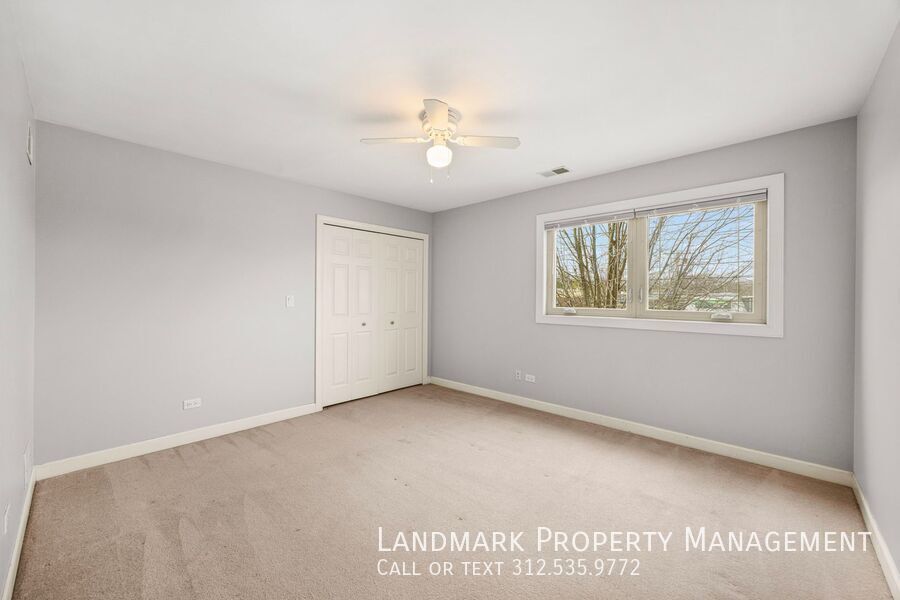 12313 S 71st Ct property image