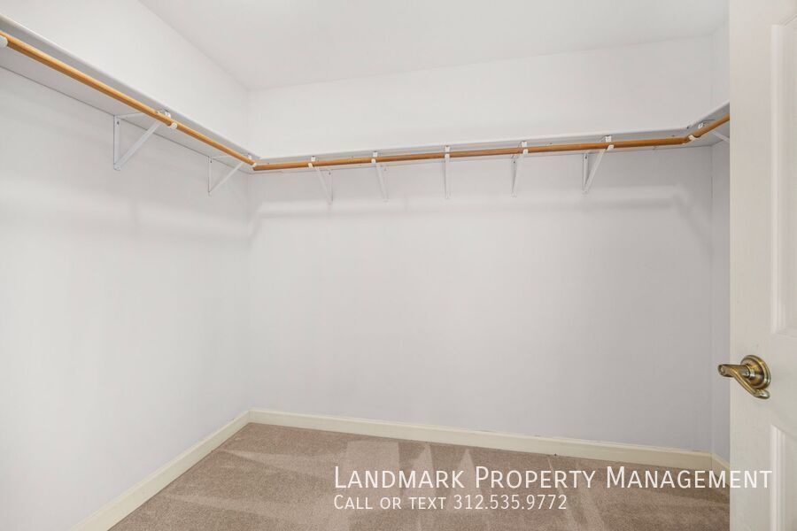 12313 S 71st Ct property image