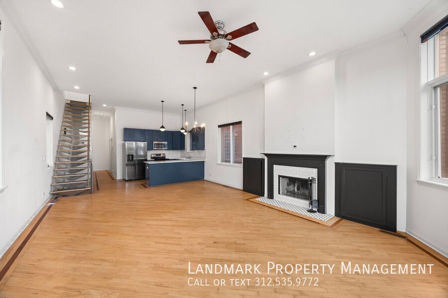 1755 N Artesian Ave Unit 3 property image