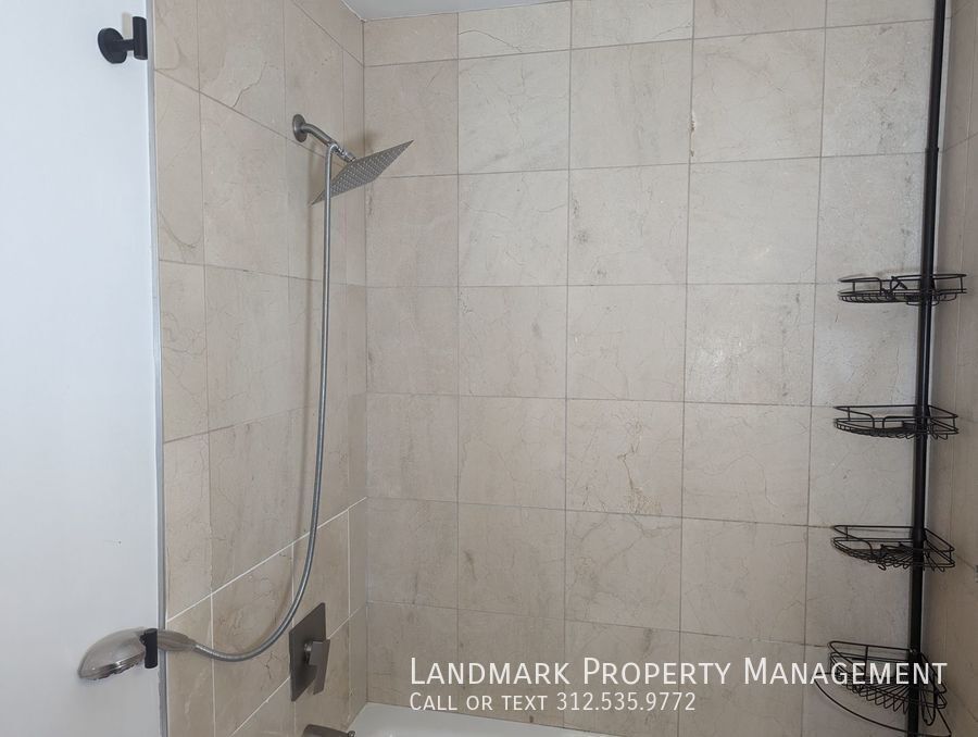 5340 N Winthrop Ave Unit 2N property image