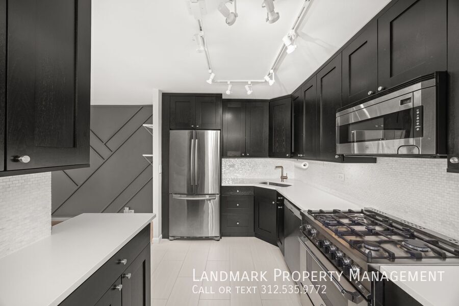 2800 N Lakeshore Dr Unit 505 property image