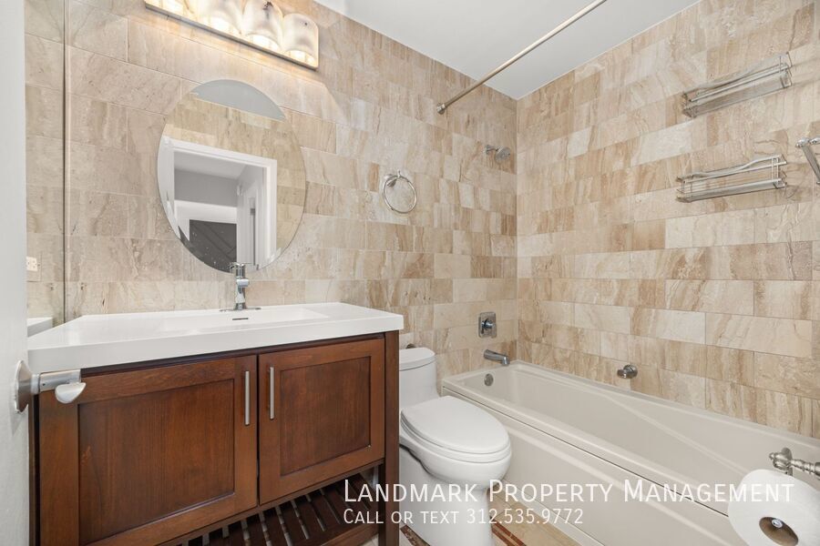 2800 N Lakeshore Dr Unit 505 property image