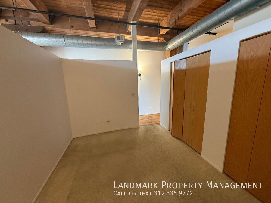 1250 W Van Buren Unit 202 property image