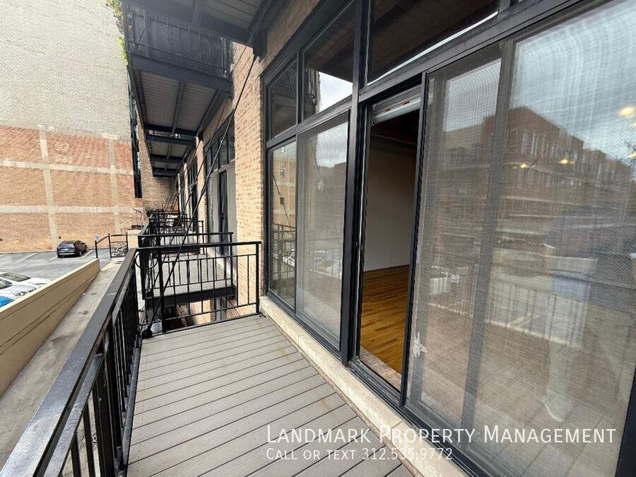 1250 W Van Buren Unit 202 property image