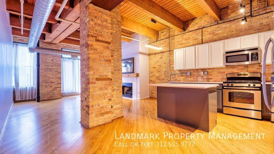 375 W Erie Unit 403 property image