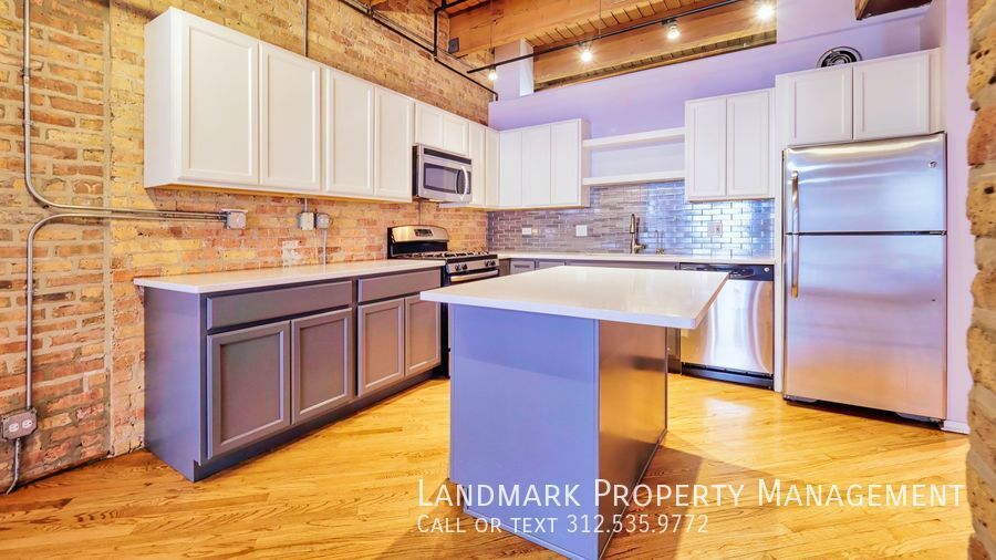 375 W Erie Unit 403 property image