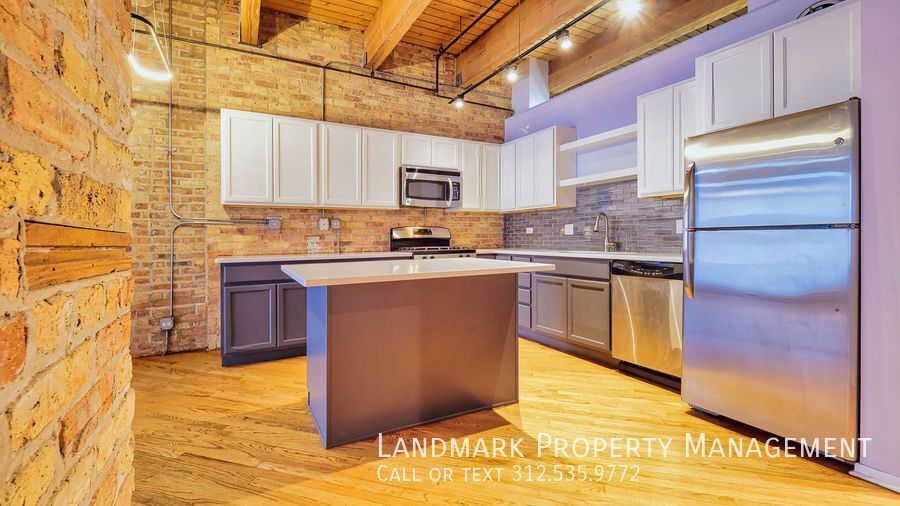 375 W Erie Unit 403 property image