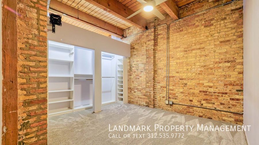375 W Erie Unit 403 property image