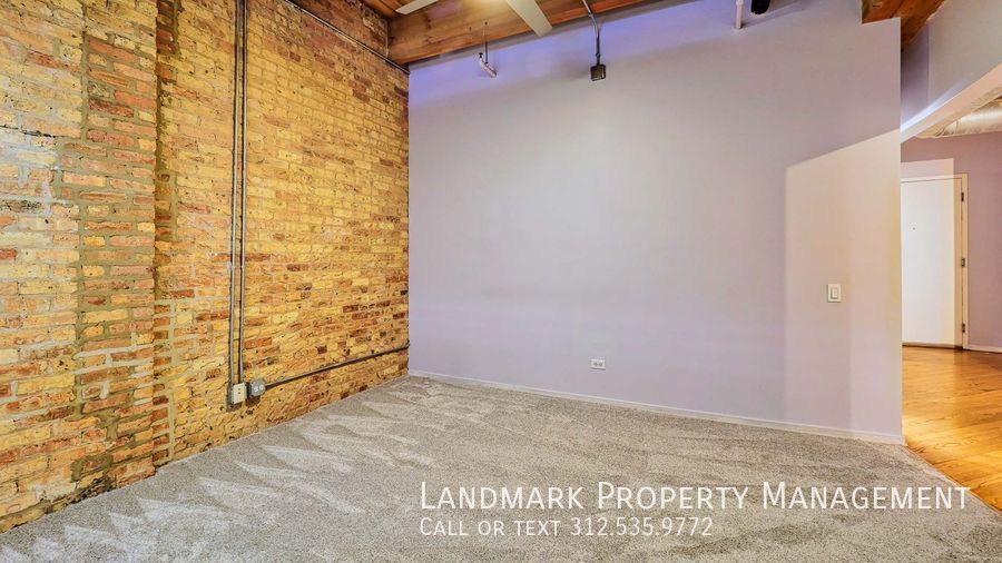375 W Erie Unit 403 property image